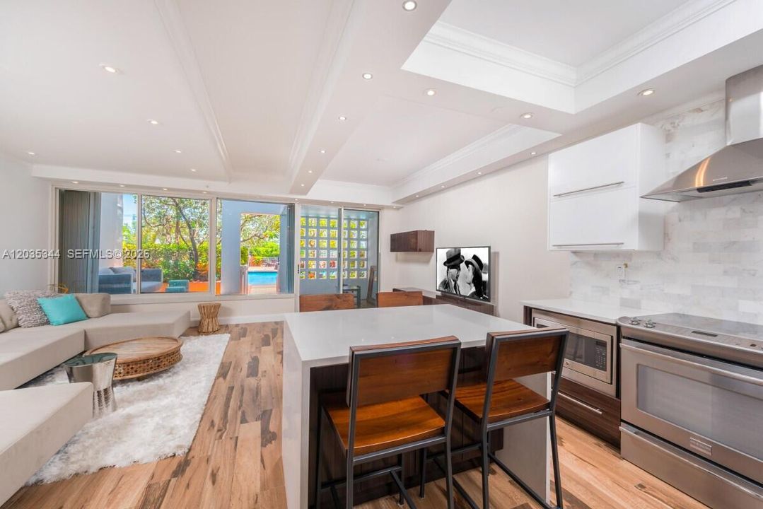 For Rent: $7,800 (2 beds, 2 baths, 1120 Square Feet)