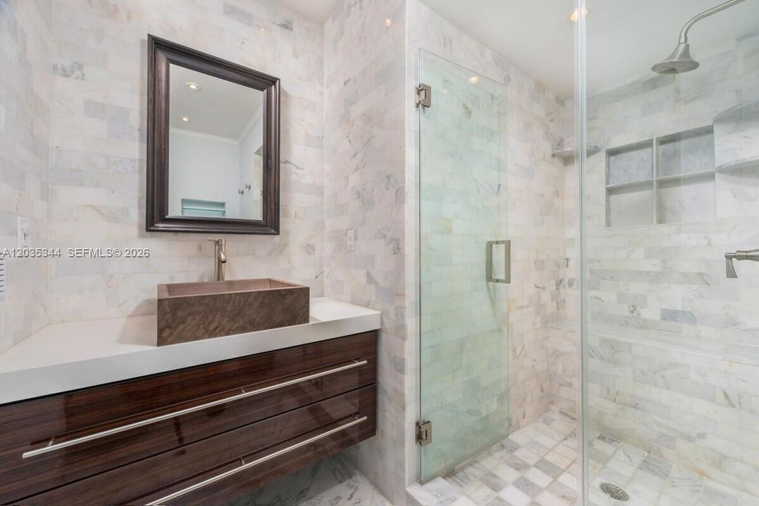 For Rent: $7,800 (2 beds, 2 baths, 1120 Square Feet)