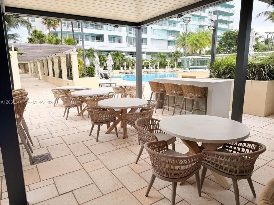 For Rent: $7,800 (2 beds, 2 baths, 1120 Square Feet)