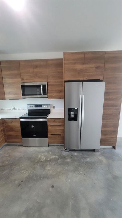 В аренду: $3,000 (3 спален, 2 ванн, 945 Квадратных фут)