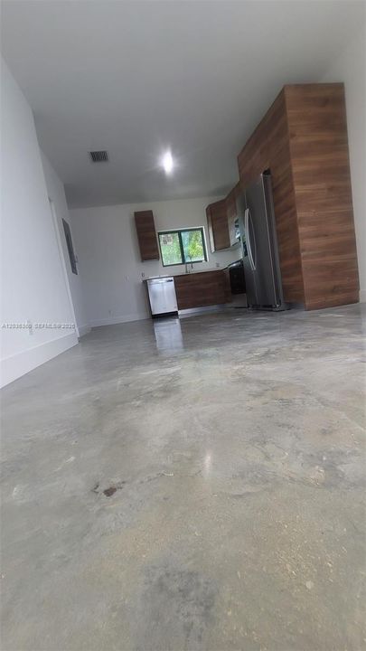 В аренду: $3,000 (3 спален, 2 ванн, 945 Квадратных фут)
