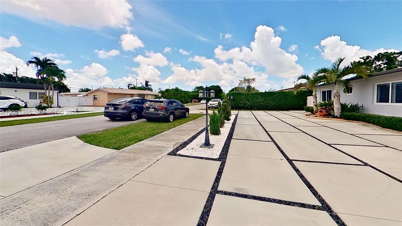 En Venta: $850,000 (3 camas, 2 baños, 1740 Pies cuadrados)