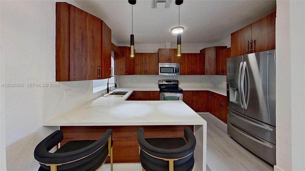 En Venta: $850,000 (3 camas, 2 baños, 1740 Pies cuadrados)