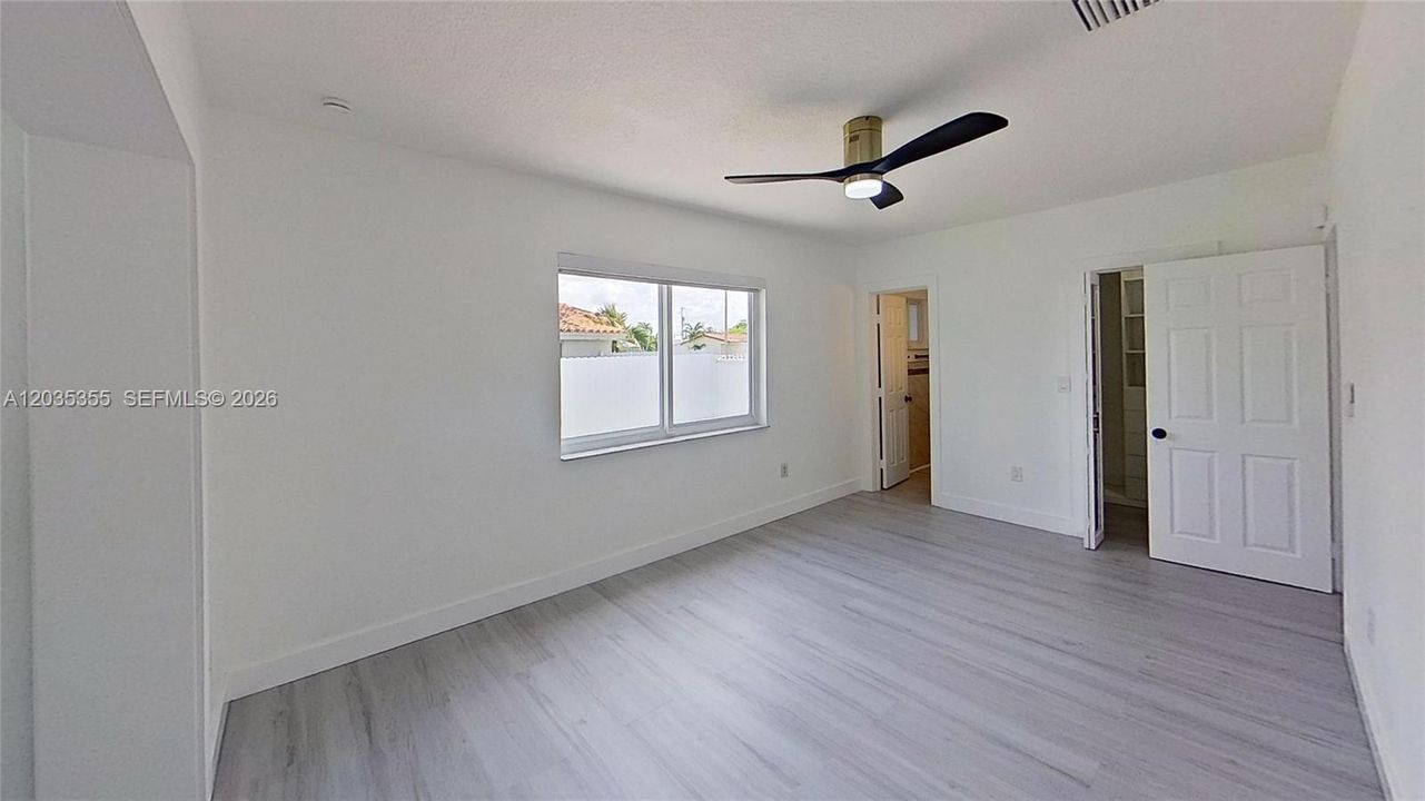 En Venta: $850,000 (3 camas, 2 baños, 1740 Pies cuadrados)