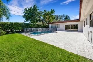 En Renta: $8,500 (3 camas, 2 baños, 2244 Pies cuadrados)