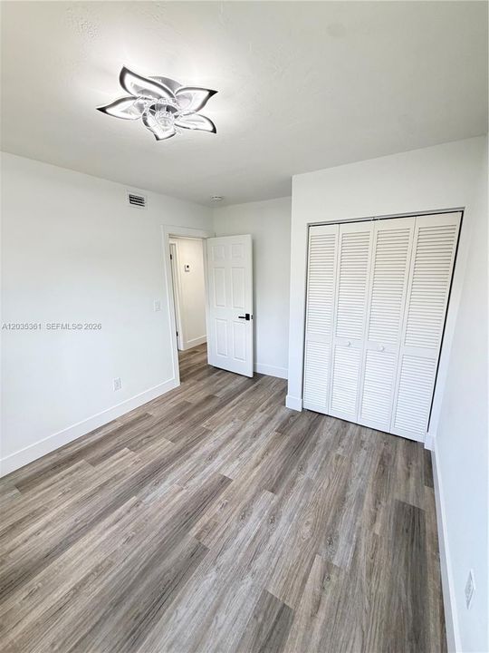 En Venta: $759,000 (3 camas, 3 baños, 1420 Pies cuadrados)