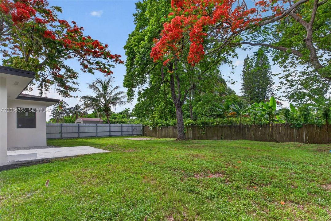 For Sale: $685,000 (4 beds, 2 baths, 1749 Square Feet)