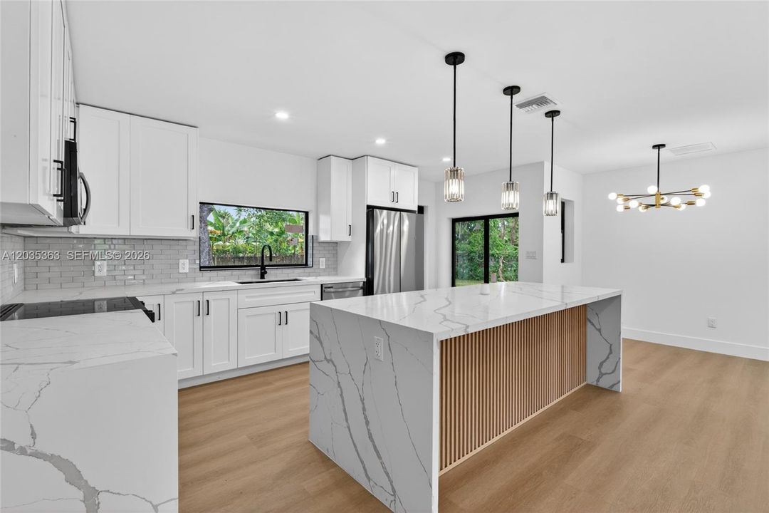 For Sale: $685,000 (4 beds, 2 baths, 1749 Square Feet)