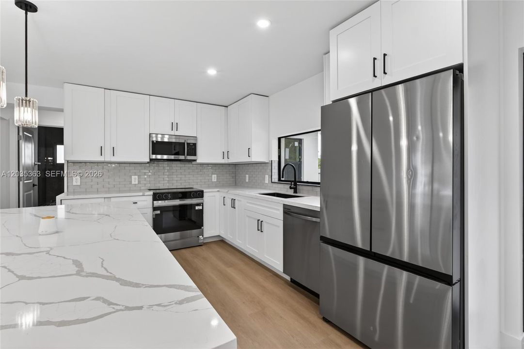 For Sale: $685,000 (4 beds, 2 baths, 1749 Square Feet)