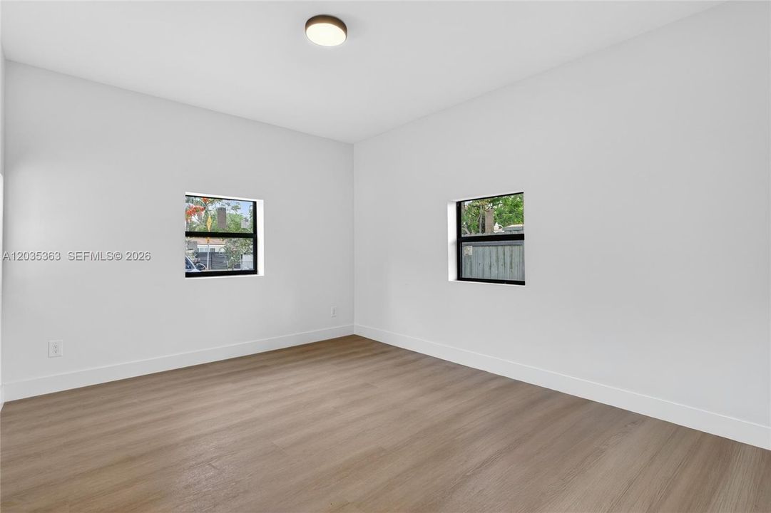 For Sale: $685,000 (4 beds, 2 baths, 1749 Square Feet)