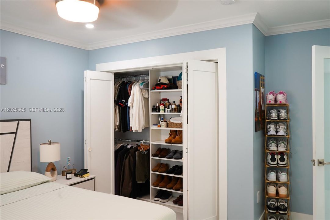 For Sale: $725,000 (4 beds, 2 baths, 1653 Square Feet)