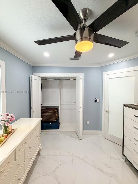 For Sale: $725,000 (4 beds, 2 baths, 1653 Square Feet)