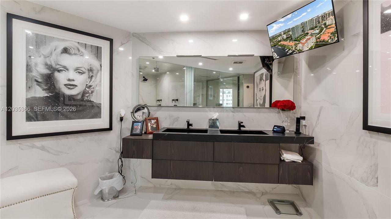For Sale: $2,750,000 (2 beds, 2 baths, 2390 Square Feet)