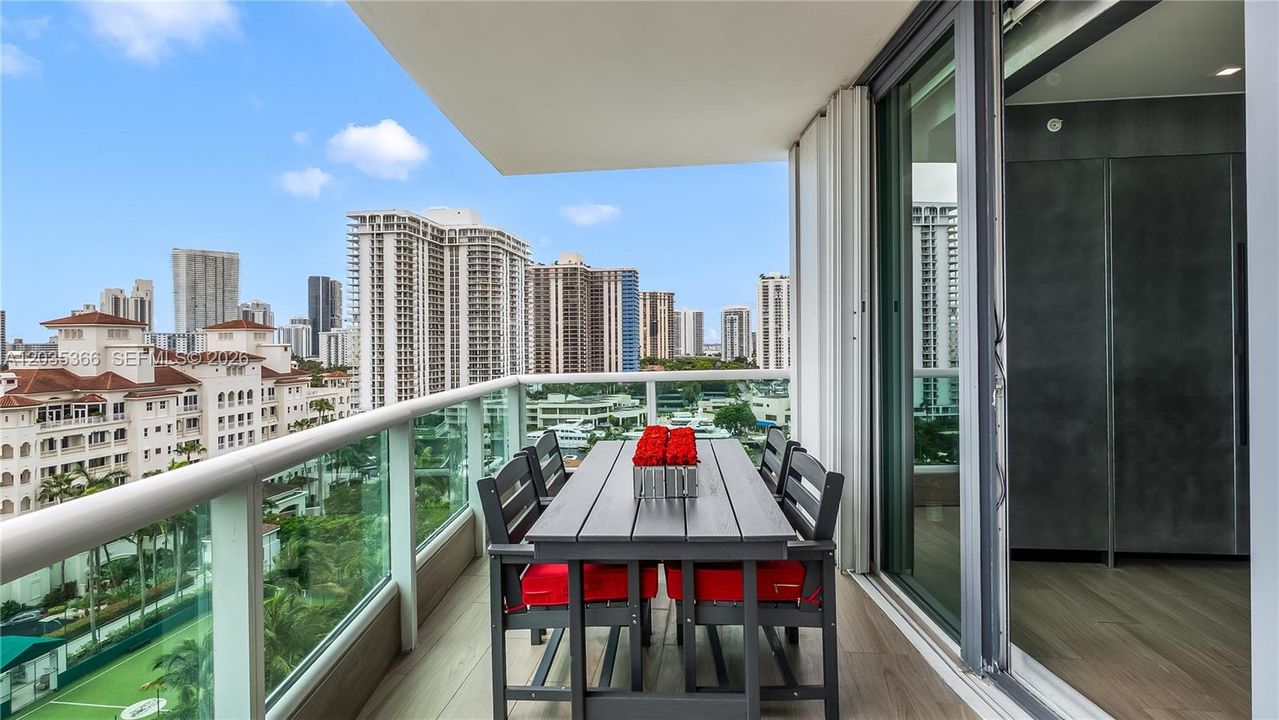 For Sale: $2,750,000 (2 beds, 2 baths, 2390 Square Feet)