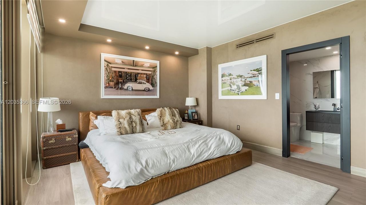 For Sale: $2,750,000 (2 beds, 2 baths, 2390 Square Feet)