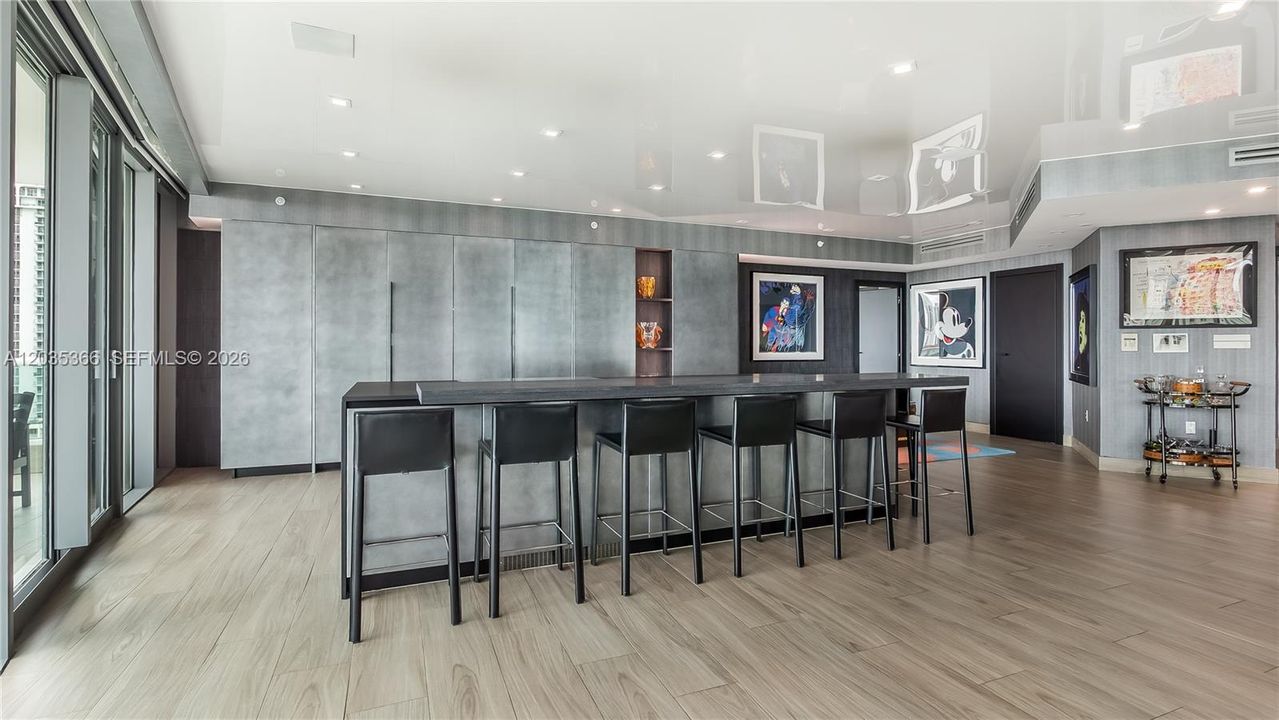 For Sale: $2,750,000 (2 beds, 2 baths, 2390 Square Feet)