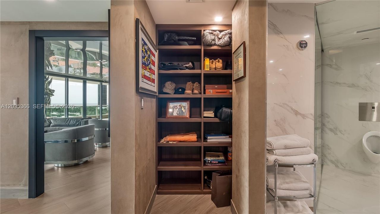 For Sale: $2,750,000 (2 beds, 2 baths, 2390 Square Feet)