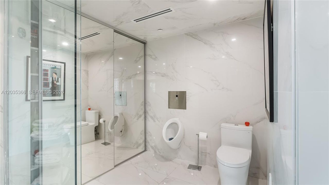 For Sale: $2,750,000 (2 beds, 2 baths, 2390 Square Feet)