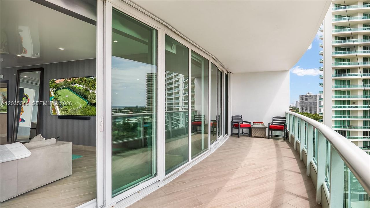 For Sale: $2,750,000 (2 beds, 2 baths, 2390 Square Feet)