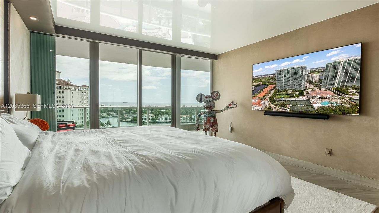 For Sale: $2,750,000 (2 beds, 2 baths, 2390 Square Feet)