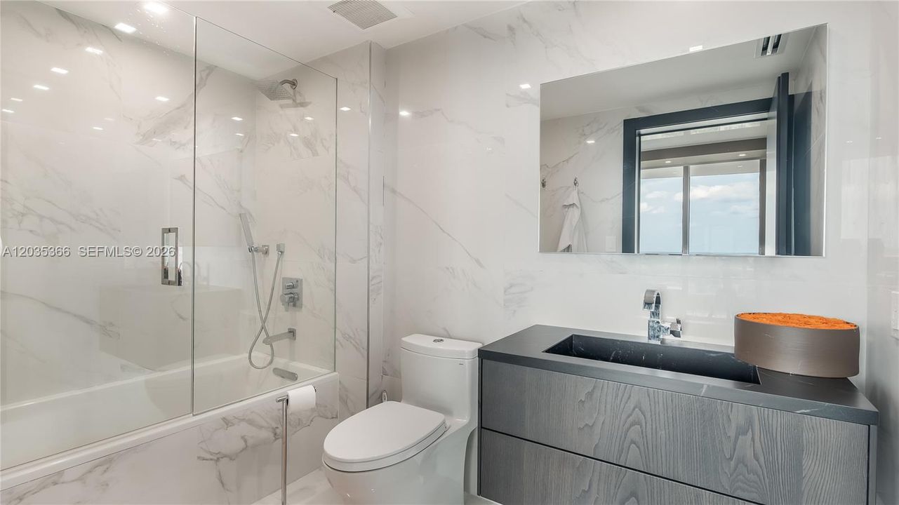 For Sale: $2,750,000 (2 beds, 2 baths, 2390 Square Feet)