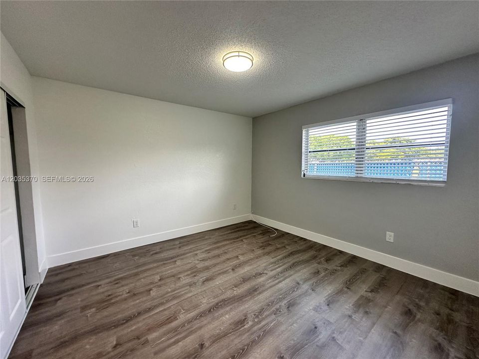 Activo con contrato: $1,595 (1 camas, 1 baños, 0 Pies cuadrados)