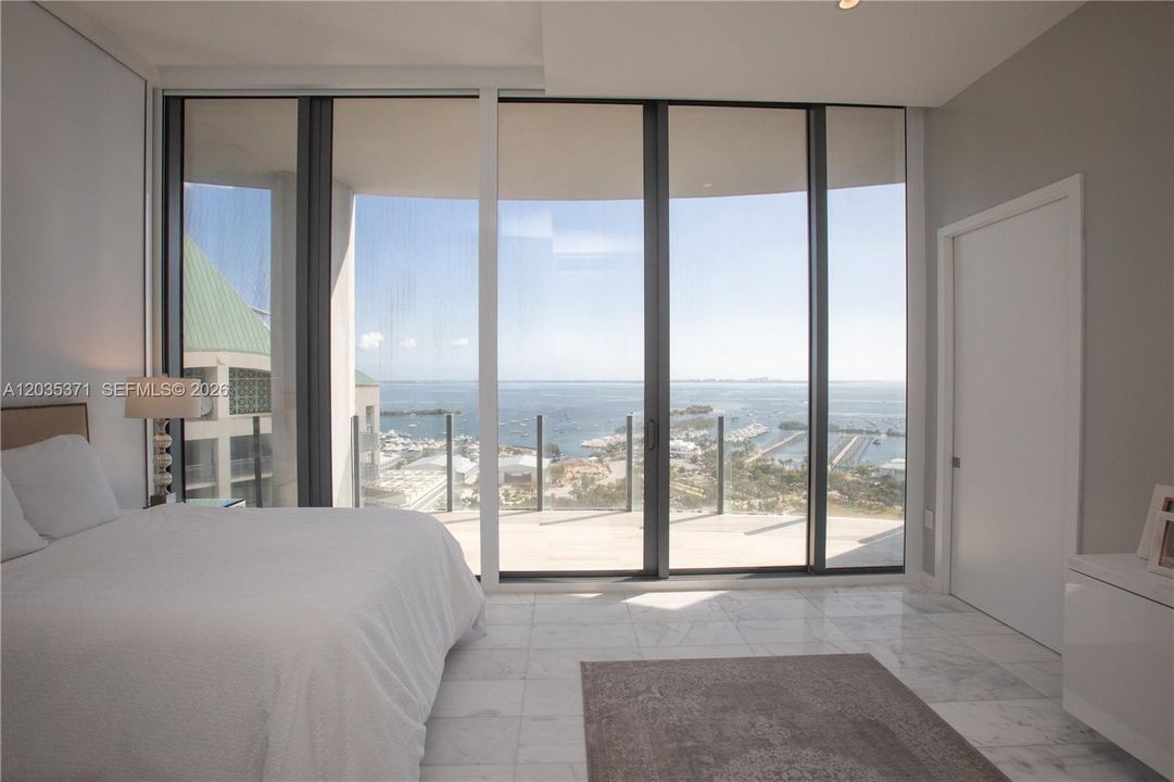 For Sale: $6,900,000 (4 beds, 3 baths, 2558 Square Feet)
