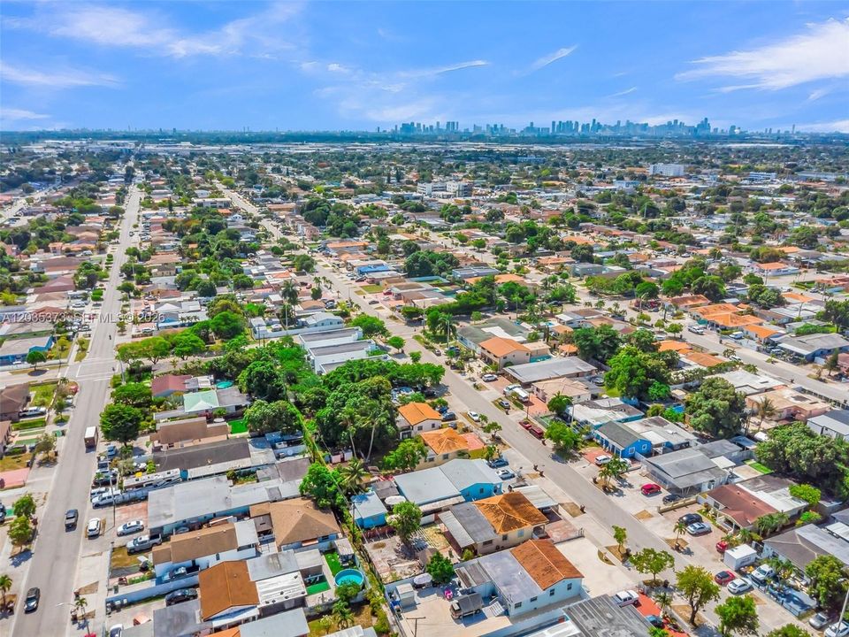На продажу: $499,000 (3 спален, 2 ванн, 1037 Квадратных фут)