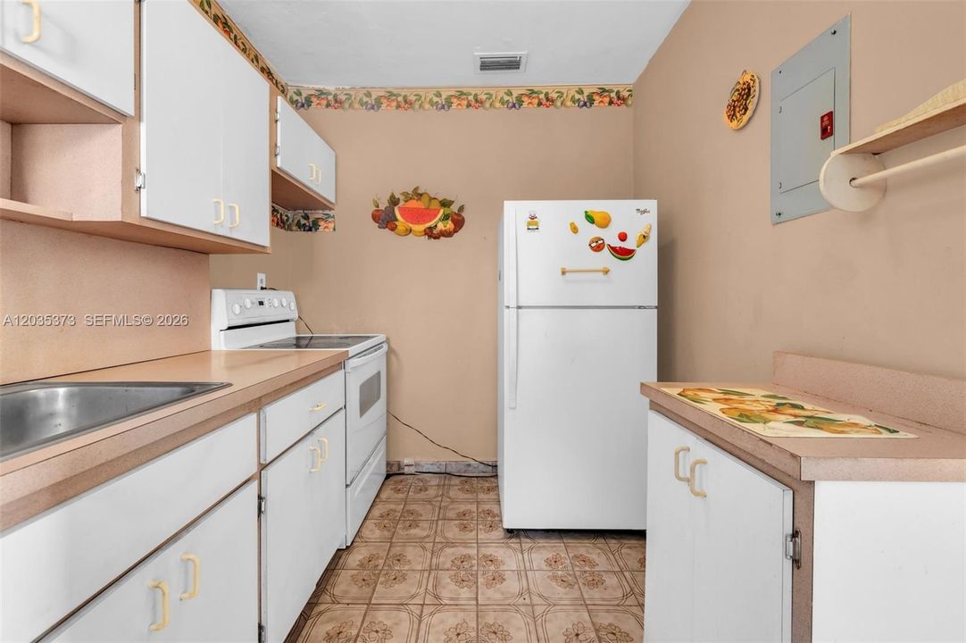 На продажу: $499,000 (3 спален, 2 ванн, 1037 Квадратных фут)