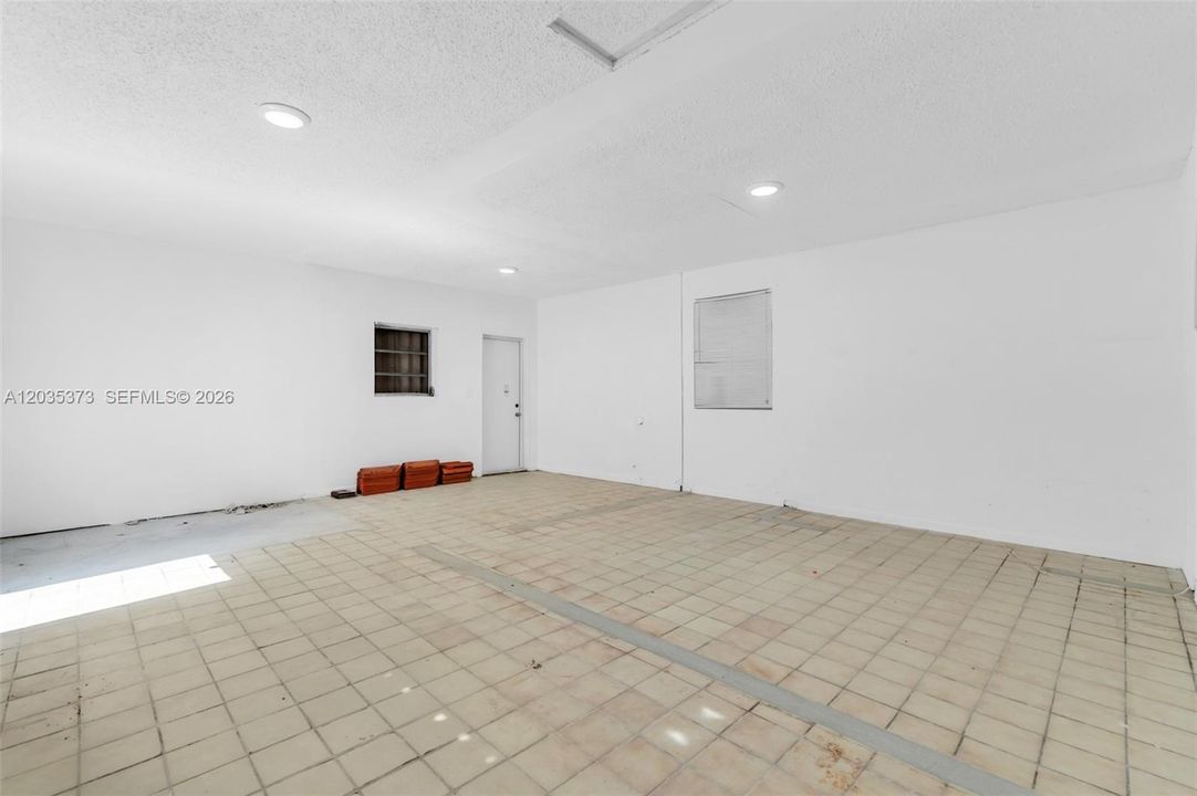На продажу: $499,000 (3 спален, 2 ванн, 1037 Квадратных фут)