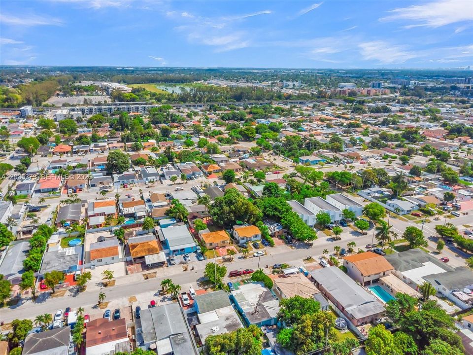 На продажу: $499,000 (3 спален, 2 ванн, 1037 Квадратных фут)