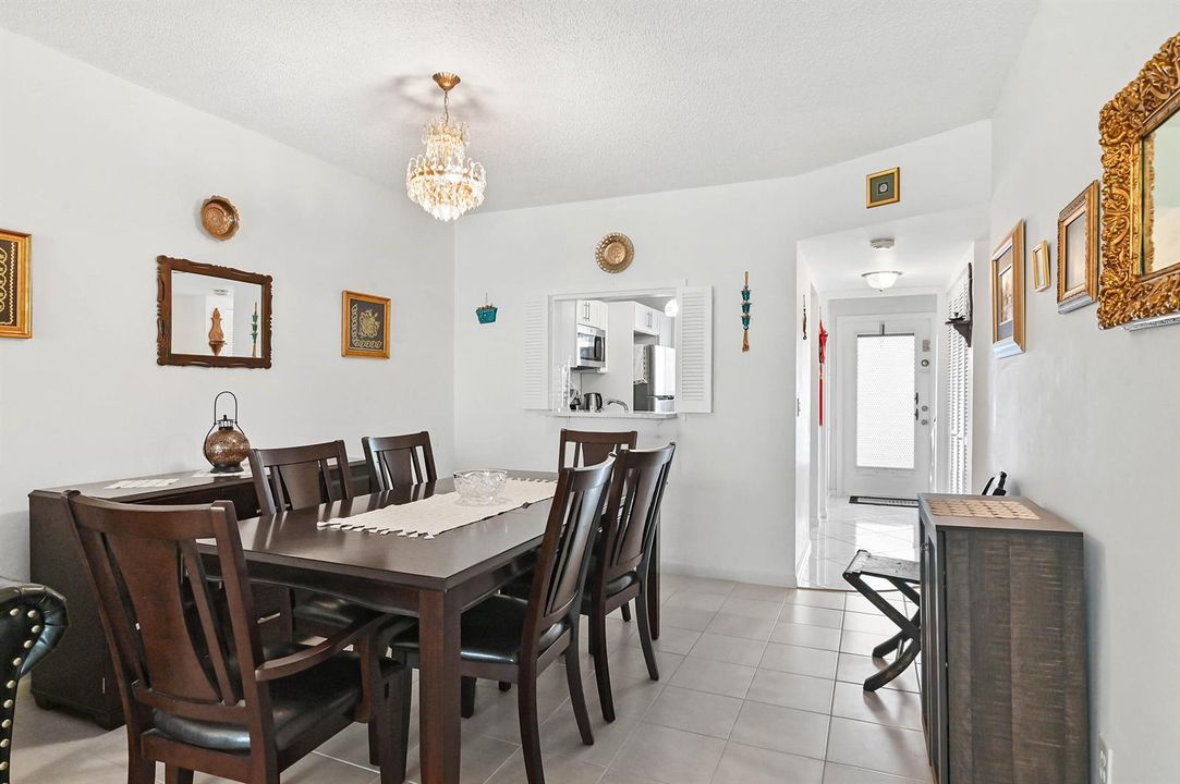 10 Dining area 02