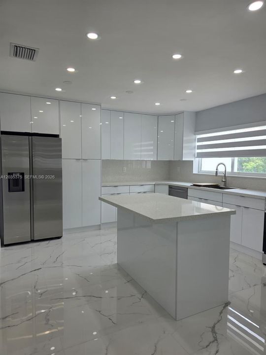 For Sale: $700,000 (3 beds, 2 baths, 2777 Square Feet)