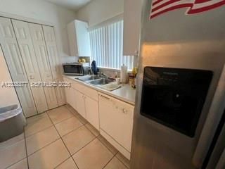 For Sale: $545,000 (3 beds, 2 baths, 1207 Square Feet)