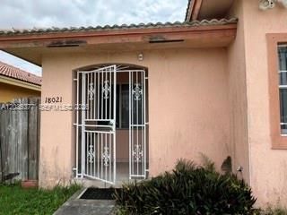 For Sale: $545,000 (3 beds, 2 baths, 1207 Square Feet)