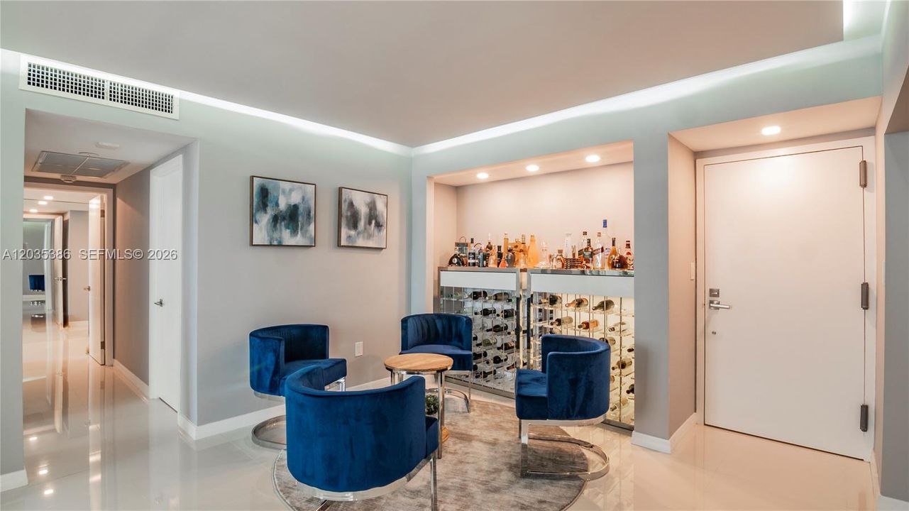 For Rent: $5,250 (2 beds, 2 baths, 1664 Square Feet)