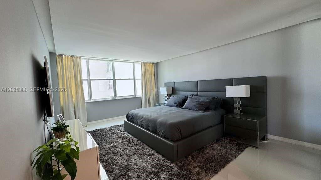 For Rent: $5,250 (2 beds, 2 baths, 1664 Square Feet)