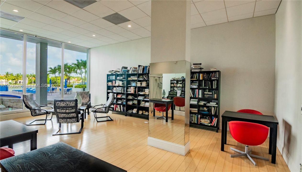 For Rent: $5,250 (2 beds, 2 baths, 1664 Square Feet)