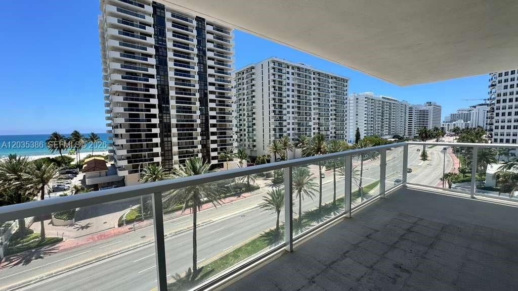 For Rent: $5,250 (2 beds, 2 baths, 1664 Square Feet)