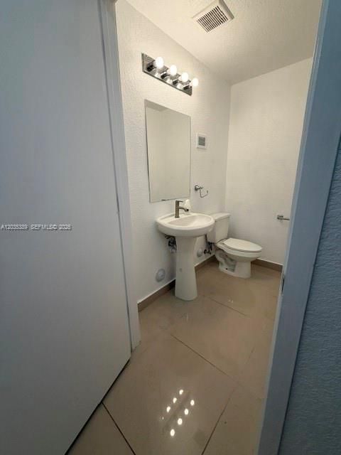 For Sale: $399,000 (4 beds, 3 baths, 1398 Square Feet)