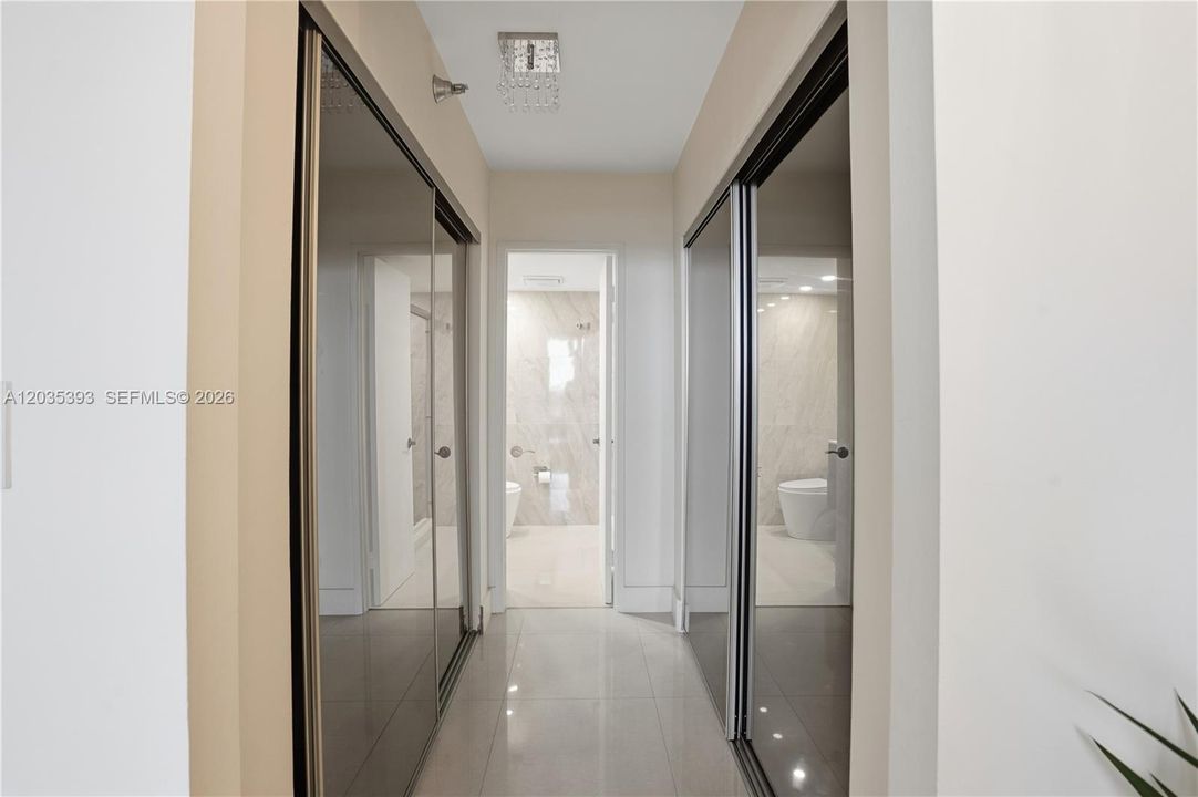 For Sale: $478,000 (2 beds, 2 baths, 1130 Square Feet)