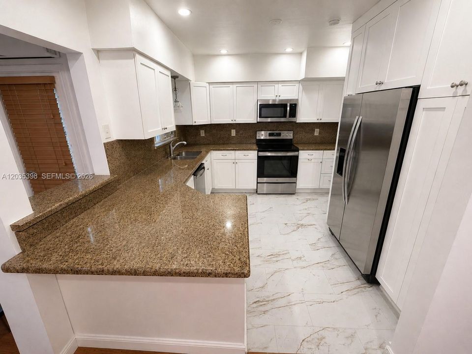 En Renta: $4,300 (3 camas, 2 baños, 1384 Pies cuadrados)