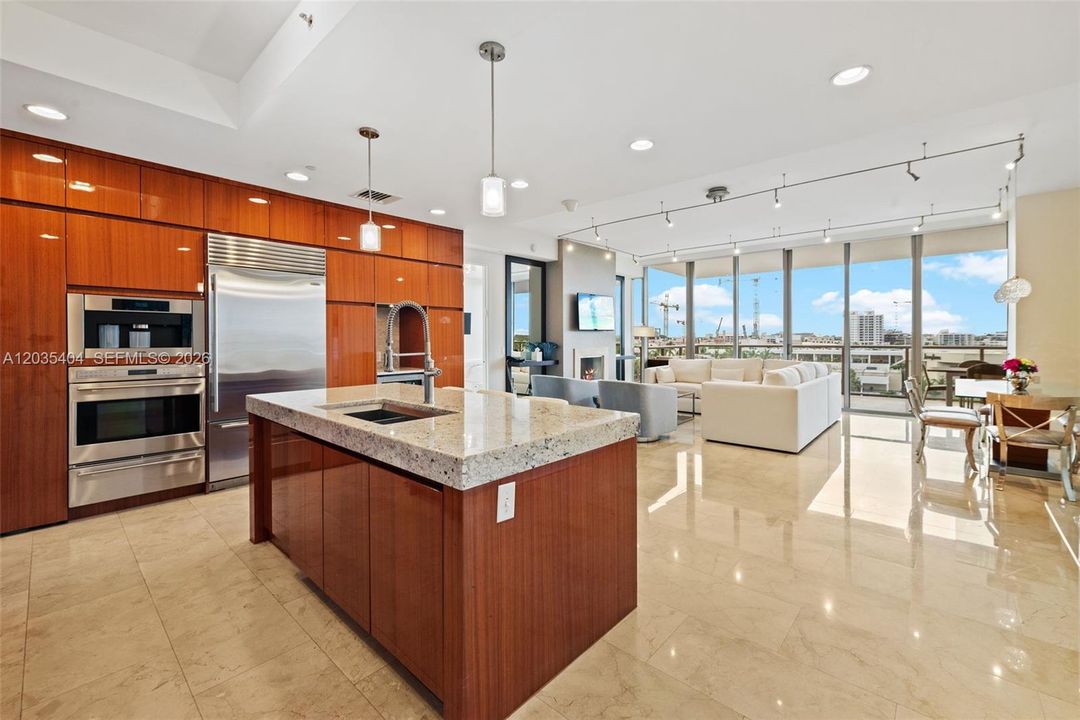 For Rent: $16,000 (2 beds, 2 baths, 1599 Square Feet)