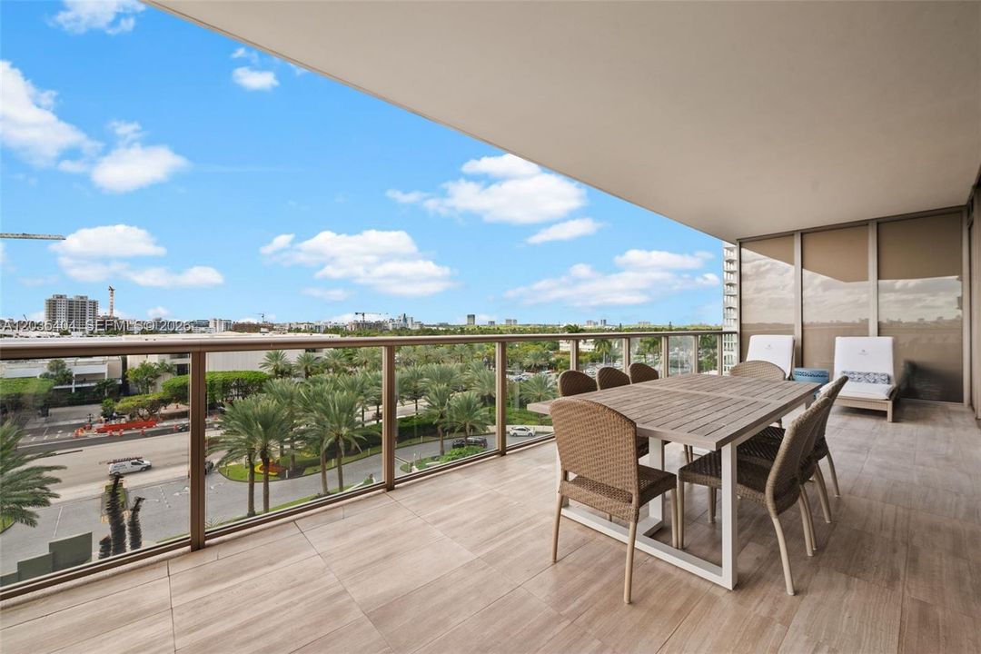 For Rent: $16,000 (2 beds, 2 baths, 1599 Square Feet)
