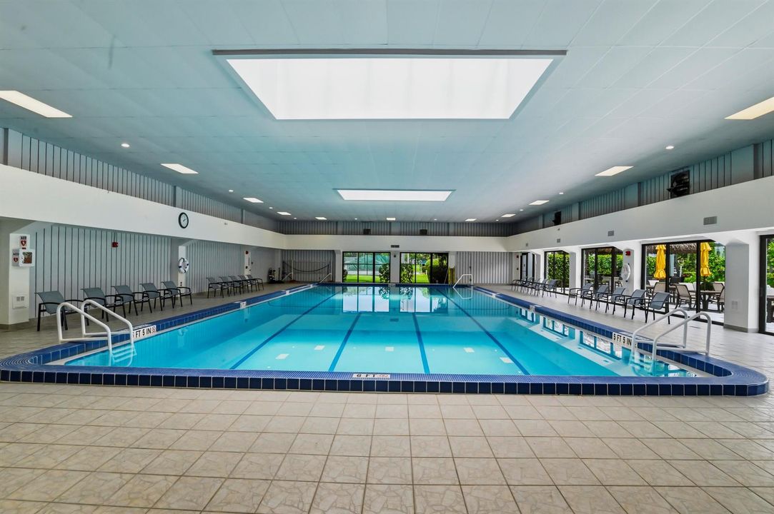 40 Pool 01
