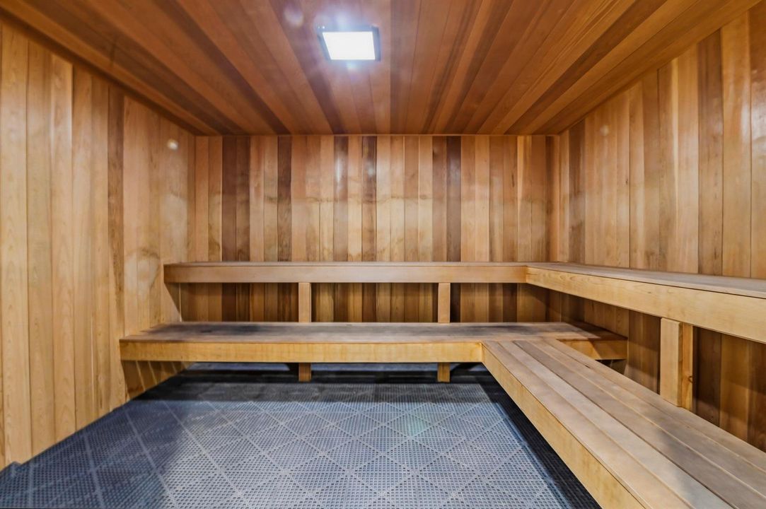 39 Sauna 01