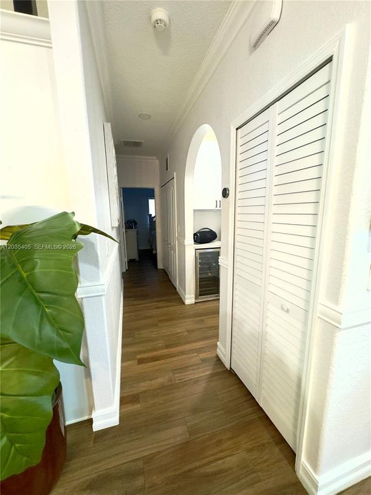 En Venta: $699,900 (4 camas, 2 baños, 1340 Pies cuadrados)