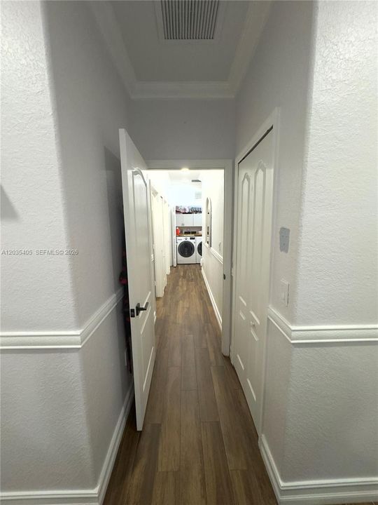 En Venta: $699,900 (4 camas, 2 baños, 1340 Pies cuadrados)