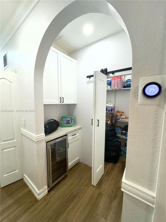 En Venta: $699,900 (4 camas, 2 baños, 1340 Pies cuadrados)