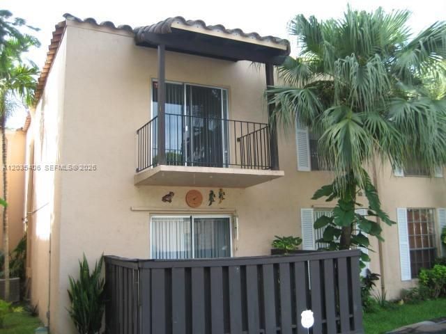 For Sale: $255,000 (2 beds, 1 baths, 800 Square Feet)
